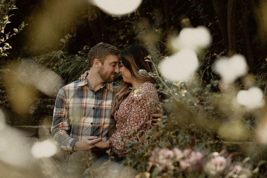Romantic engagement photos at Dumbarton Oaks Gardens